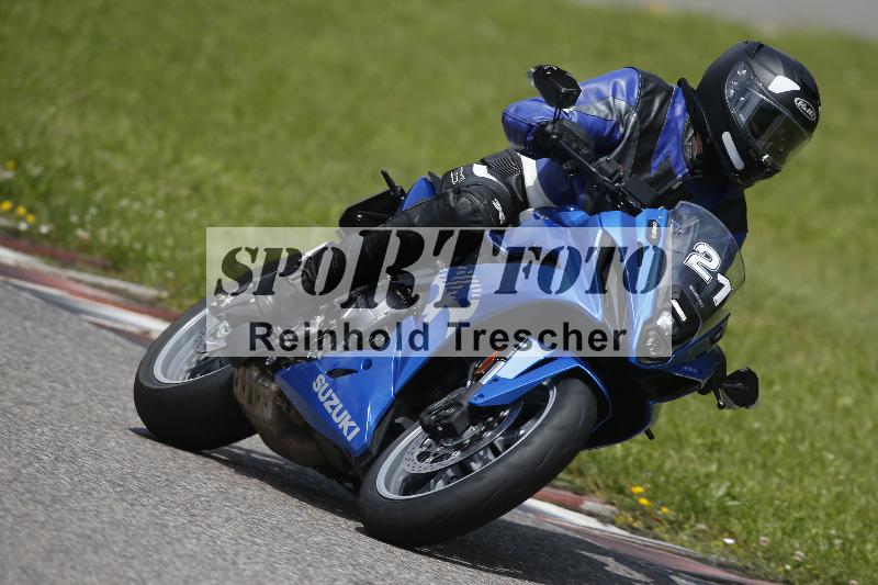 /Archiv-2024/29 12.06.2024 MOTO.CH Track Day ADR/Gruppe blau/21